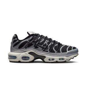 Nike Air Max Plus TN Lace Toggle