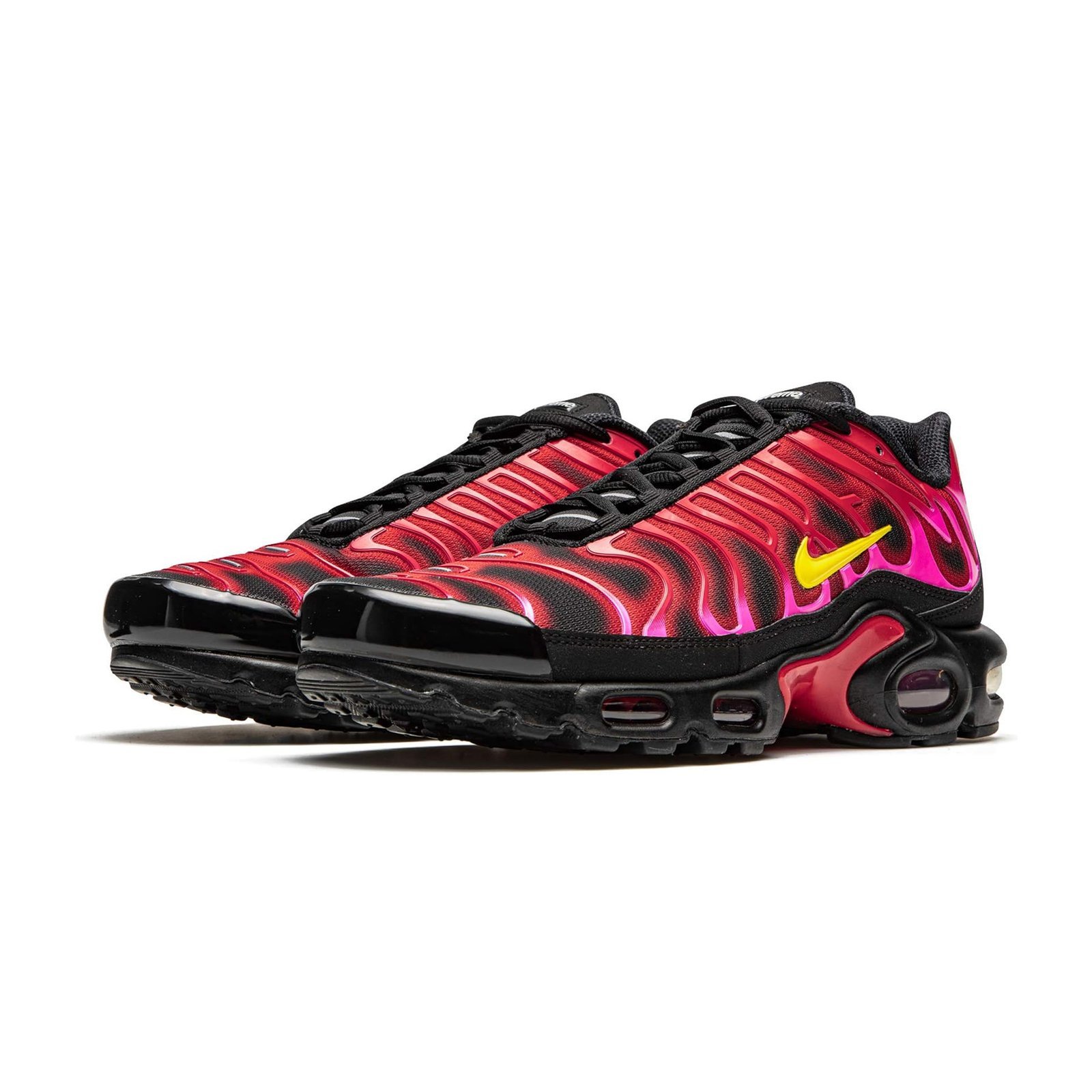 Nike Air Max Plus TN x Supreme Fire Pink